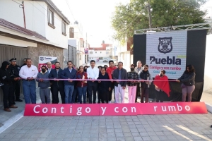 Ayuntamiento de Puebla construye tres nuevas calles bajo el programa &quot;Construyendo Contigo&quot;
