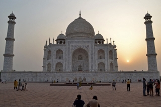 Por ser lugar santo, el Taj Mahal, de la India, podría estar ¡en peligro de destrucción!
