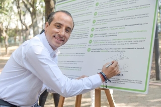 Mario Riestra construirá el primer hospital veterinario de Puebla 