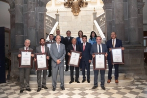 Ayuntamiento de Puebla y Síntesis reconocen a actores sociales destacados