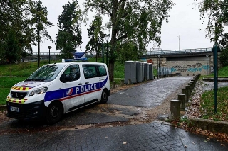 Detienen en Francia a decenas de hombres que por años violaron a mujer drogada