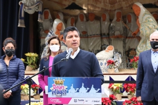 Eduardo Rivera Pérez y Liliana Ortiz anuncian desfile de reyes magos