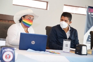 Eduardo Rivera Pérez sostiene encuentro con representantes de la comunidad LGBTTTIQ+