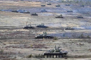 Aprueban envío de tropas al extranjero; Putin afirma que dependerá de situación en Ucrania