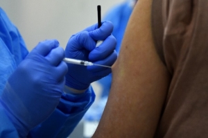 OMS dice que hay tres vacunas contra el COVID-19 en ensayo clínico