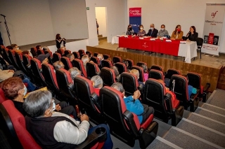 SMDIF Puebla y alianza francesa celebran convenio de colaboración en favor de adultos mayores