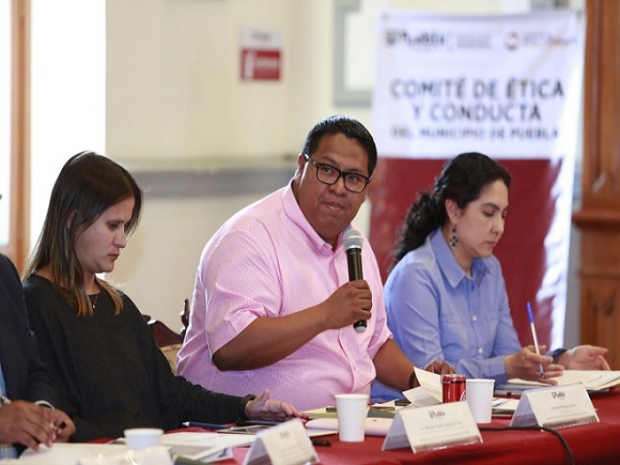 Combatir la corrupción, la mejor herencia para las siguientes generaciones: Rivera Vivanco