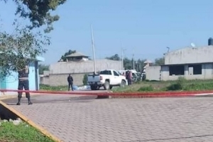 Un hombre y una mujer fueron asesinados y  arrojados en un campo deportivo en Acajete