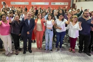 Presenta Ceci Arellano programa de integración para transformar familias