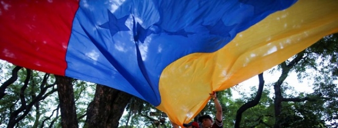Venezuela sigue pasos de Uruguay; emite alerta de viaje hacia EU