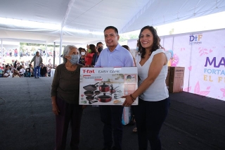 DIF de San Andrés Cholula realizó el festival &quot;Mamás Fortaleciendo el Futuro&quot;
