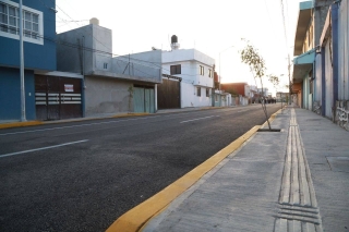 Entrega Ayuntamiento de Puebla pavimentación de calles en Santa Catarina