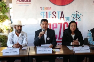 Eduardo Rivera Pérez presenta la primer fiesta del mezcal poblano 2022