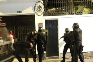 Estados Unidos condena asalto a embajada de México en Ecuador