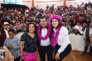 Alejandro Armenta anuncia la creación del Banco de la Mujer para empoderar a las familias