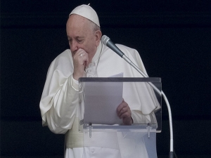 Papa Francisco suspende agenda por enfermedad; insiste que es “resfriado”