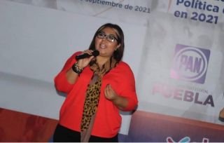 &quot;Reclama Genoveva Huerta cuotas en gobierno de Eduardo Rivera&quot;