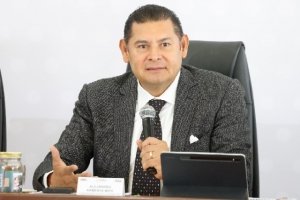 Ni amistad, ni ideología partidista son “capa protectora” frente a irregularidades administrativas: Armenta