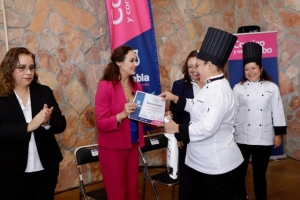 SMDIF Puebla gradúa sexta generación de gastronomía y estilismo
