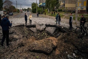 Rusia lanza oleada de bombardeos a Ucrania