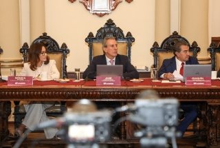 Aprueba Cabildo solicitar al Congreso del Estado autorización para llevar a cabo la concesión de paraderos en la capital