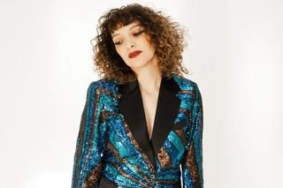Gaby Moreno se une a Oscar Isaac para honrar sus raíces latinas