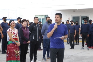 Cuarta carrera con cadetes de la academia de policía es encabezada por Eduardo Rivera Pérez