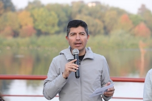 Eduardo Rivera entrega rehabilitación del Parque Centenario Laguna de Chapulco