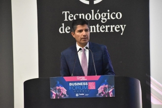 Eduardo Rivera inaugura el encuentro de negocios “Business Forum Puebla”