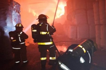 Incendio Devasta Bodega de Algodón en el Parque Industrial de la Resurrección