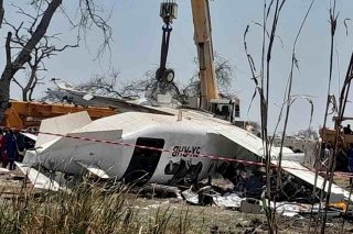 Se desploma avión en Sudán del Sur; al menos 20 muertos