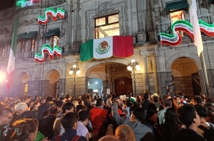¡Viva México! Puebla se llena de fiesta y música en el Grito de Independencia