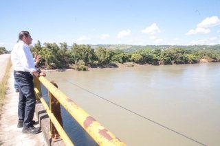 Con módulos de maquinaria se rehabilitan y construyen carreteras en Tenampulco