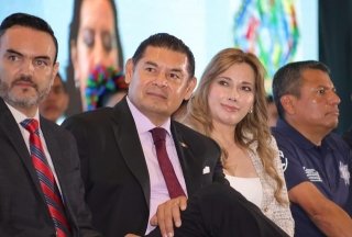 Armenta refuerza seguridad en Puebla: más cámaras, alarmas vecinales y combate a la extorsión