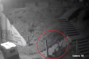 Mujer se lanza de escaleras en la México-Puebla para evitar posible secuestro
