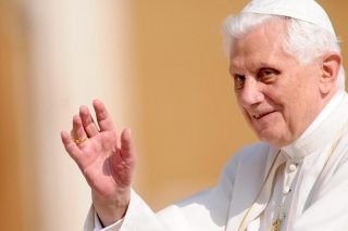 Adiós a Benedicto XVI, humilde trabajador de la viña del Señor