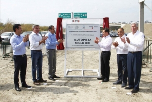 EPN y Tony Gali inauguran la autopista Siglo XXI