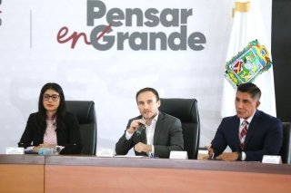 Con aplicación correcta de recursos y ahorro del 68%, en Puebla Capital se rehabilitan 1,200 calles