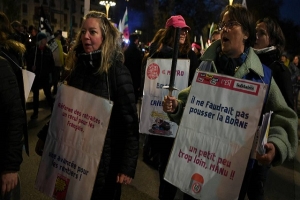 Francia enfrenta semana clave para impopular reforma de pensiones