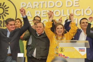 Anuncia Zambrano respaldo del PRD para Xóchitl Gálvez por la candidatura del Frente Amplio
