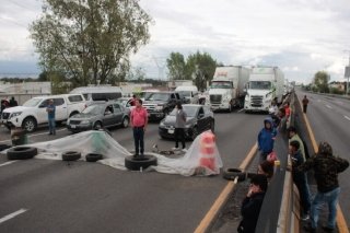 Vinculan a proceso a falsos &quot;defensores del agua&quot; por disturbios y bloqueo de autopista