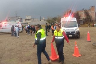 ¡Impactante! Rayo cae en cancha de futbol de Chiautempan, Tlaxcala; hay 4 niños y un adulto lesionados