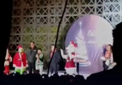 Alumnos Buap, abuchean a rectora durante el encendido del arbol navideño; aún expresan su descontento por su reelección