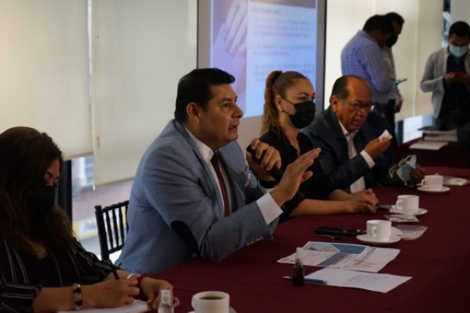 La difusión de la consulta ciudadana fortalece la participación democrática enfatizó el senador Armenta