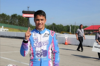 Piloto mexicano Noel León lució de nueva cuenta en su participación en la F4 US Championship