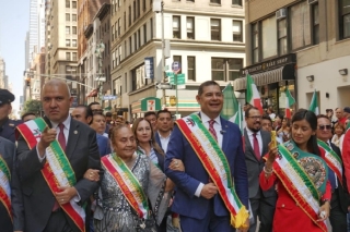 Armenta es aclamado como el Gobernador del Pueblo por migrantes en Nueva York