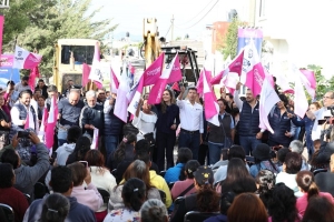 Arranca pavimentación de vialidad en la Guadalupana en San Francisco Totimehuacán 