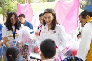 Fortalece SMDIF su relación con las empresas para regalar alegrías y sonrisas a las y los niños que más lo necesitan