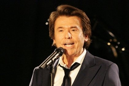 Raphael sufre un linfoma cerebral y cancela gira en Latinoamérica