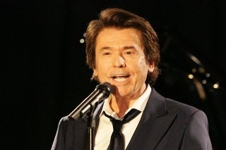 Raphael sufre un linfoma cerebral y cancela gira en Latinoamérica